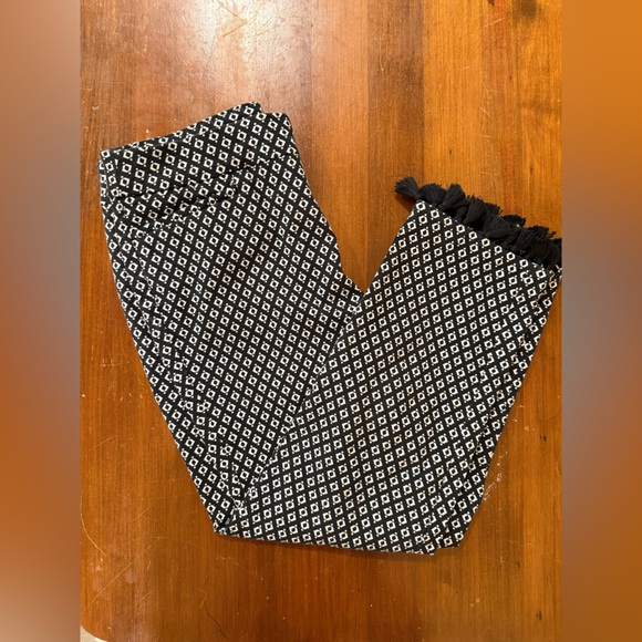 Chicos So Slimming Cropped Slacks - Picture 4 of 6